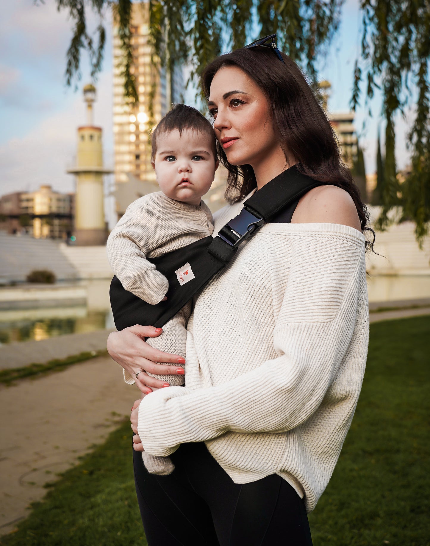 toddler-carrier-black.jpg